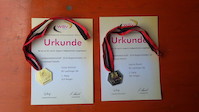 Die Urkunden und Medaillen der LM 3D von Sascha M. und Sonja S.