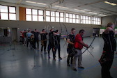 Die Teilnehmer der VM Halle 2018 an der Schießlinie